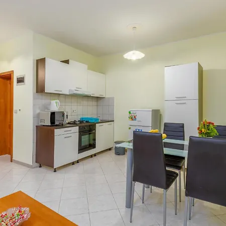 1 Bedroom Cozy In Apartman *