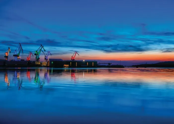 아파트 In With Wifi 풀라