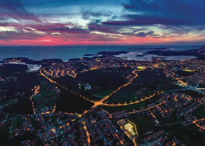 아파트 In With Wifi 풀라